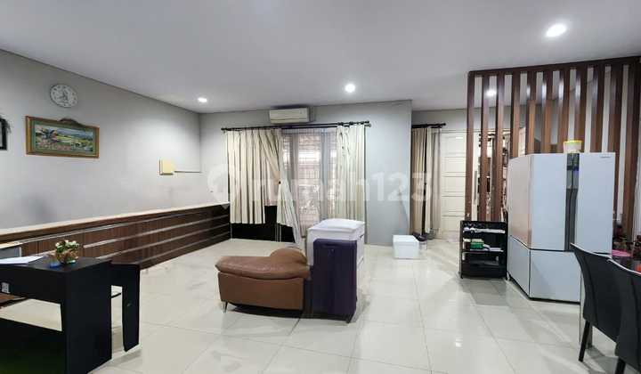 Rumah Siap Huni Gading Lavender Kelapa Gading 3,5 Lantai #C9 Rumah Siap Huni Gading Lavender Kelapa Gading 3,5 Lantai #C9