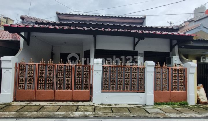 Dream House for Rent - Clean, Safe, and Quiet in Johar Baru, Central Jakarta Dream House for Rent - Clean, Safe, and Quiet in Johar Baru, Central Jakarta