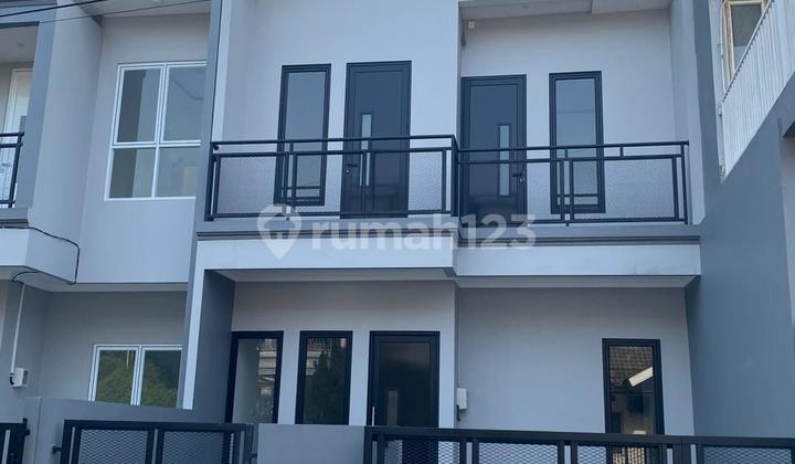 DIJUAL RUMAH DI KENCANA LOKA BSD