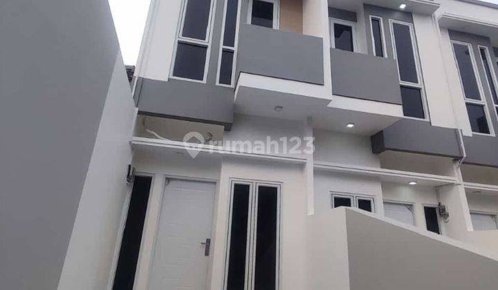 Rumah 2 Lantai Lokasi Strategis Dekat Jakarta Internasional Stadium 1