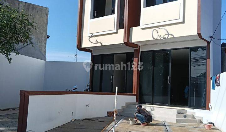 Ruko 2 Lantai Lokasi Strategis Dijln Utama 2