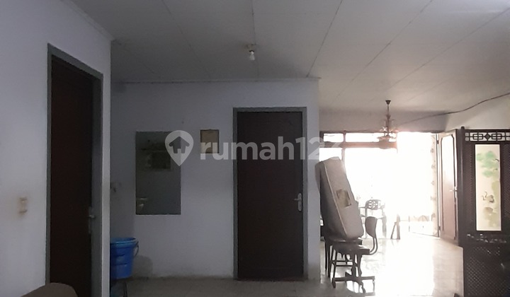DIJUAL MURAH Rumah Tua di Jelambar Baru Raya, Jakarta Barat 2