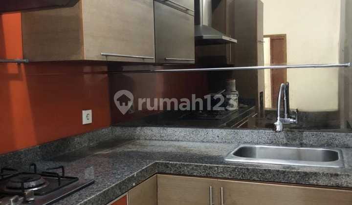 Furnished 3 BR Apartment in Gading Mediterania Residence, Jakarta 2