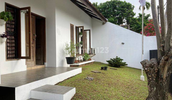 Dijual Rumah Siap Huni Serasa Villa di Pamulang Tangerang Selatan 1