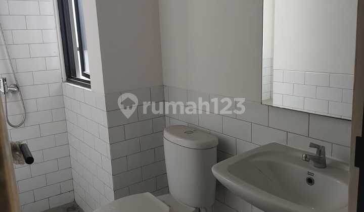 FOR SALE HOUSE IN CENDANA PARC, LIPPO KARAWACI 2