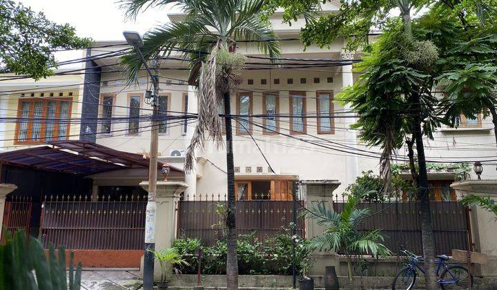 Rumah Besar Mewah Siap Huni di Kebayoran Baru, Jakarta Selatan 2