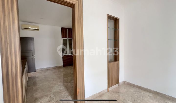 Dijual Rumah Semi Furnish di Cluster Frangipani, De Park BSD 2