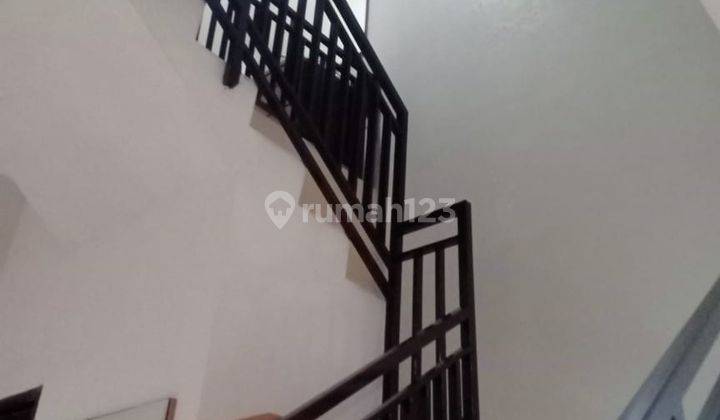 Dijual Rumah 2 Lantai Griya Sutera di Serpong Utara, Tangsel 2