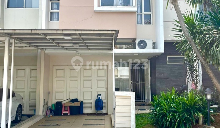 Beautifully Renovated Furnished House at The Springs Canary, Gading Serpong