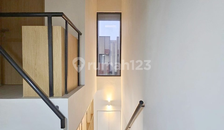 BIGGEST LOSS SALE! Furnished Invensihaus Tabebuya House in BSD BIGGEST LOSS SALE! Furnished Invensihaus Tabebuya House in BSD