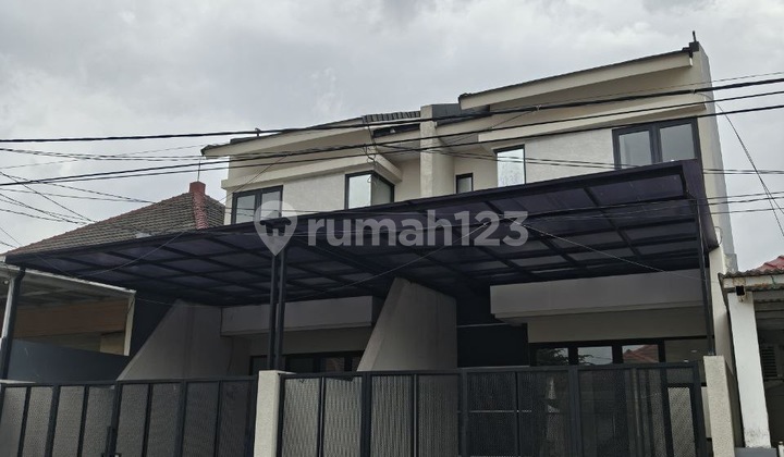 Dijual Rumah Baru Pondok Candra Minimalis 2 Lantai