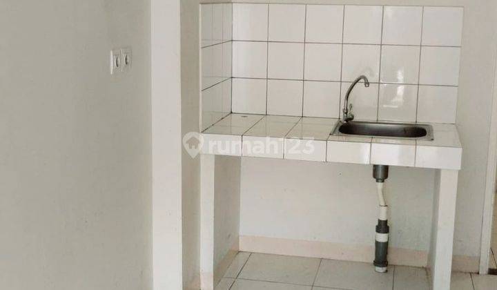 Apartement The Springlake Summarecon Apartment 2 BR Unfurnished Bagus 2