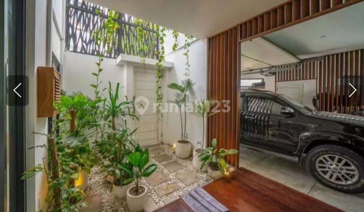 Rumah 2 Lantai Furnished SHM di Kerobokan Badung Kuta Utara Bali 2