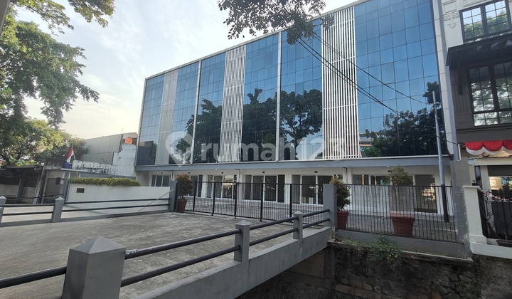 Ruko Baru Strategis di Jalan Besar CBD Pasar Minggu - Jaksel - Unit A