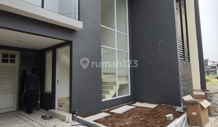 Rumah 3 Lantai Baru Unfurnished Sertifikat Hak Milik Jaksel 2