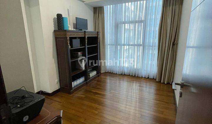 Apartement Casa Grande Phase 2 3 BR Semi Furnished Bagus 2