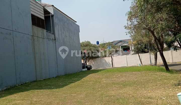 Hook Plot Area 163 meters in South Mississippi Jakarta Garden City