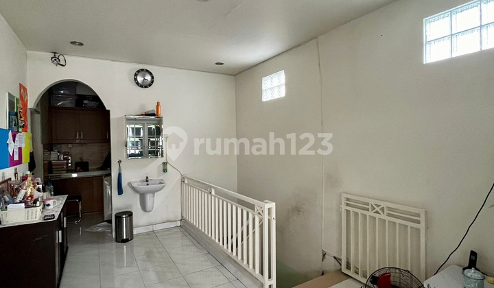 Dijual Cepat Rumah 2 Lantai di Jalan Swadaya,Duren Sawit,Jakarta Timur 2