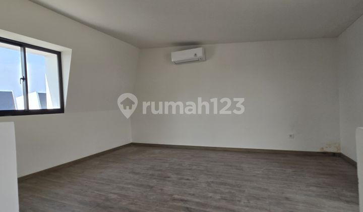 For Rent New House at Maison De Wisteria Metland Menteng KT 3+1 Cakung East Jakarta 2