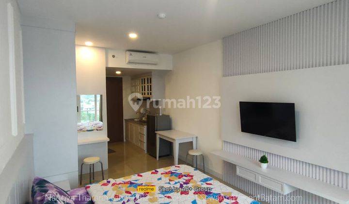 152 Nagoya Thamrin Studio Singapore, Sea, City Lantai 10 Putih 1