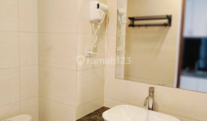 219 Nagoya Thamrin City 2 Kamar Mid Floor Sg, Sea, City View Sewa 2