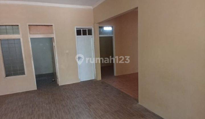 Di Sewakan Rumah Siap Huni Di Mainroad Kopo 1