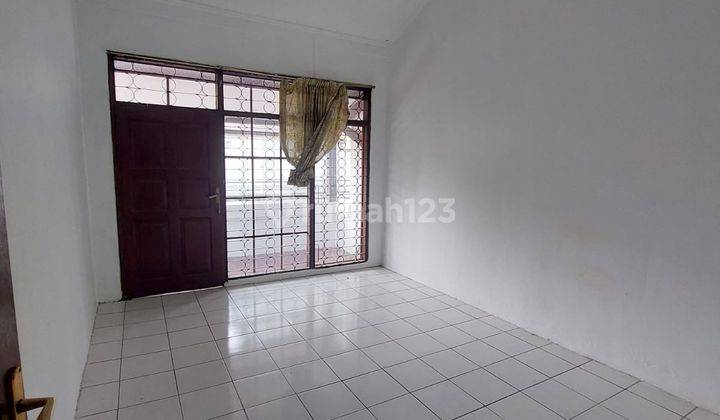 Dijual Rumah Murah 2 Lantai di Taman Kopo Indah 1