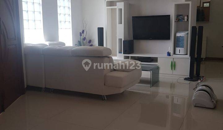 Dijual Rumah Megah 2 Lantai Di Taman Holis 1 2