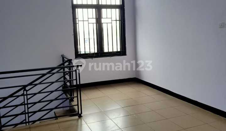 For Rent Ready-to-Use Shophouse in Taman Kopo Ketapang 2