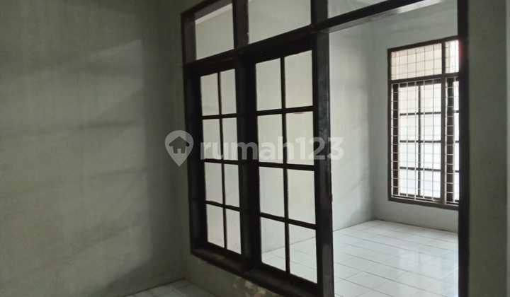 Disewa Rumah Strategis Blok Depan Taman Cibaduyut Indah  1