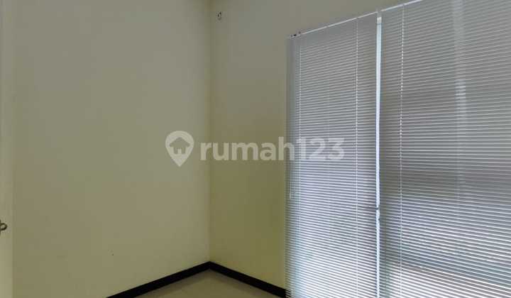 Disewakan Rumah Minimalis 2 Lantai di Taman Kopo Indah 5 2