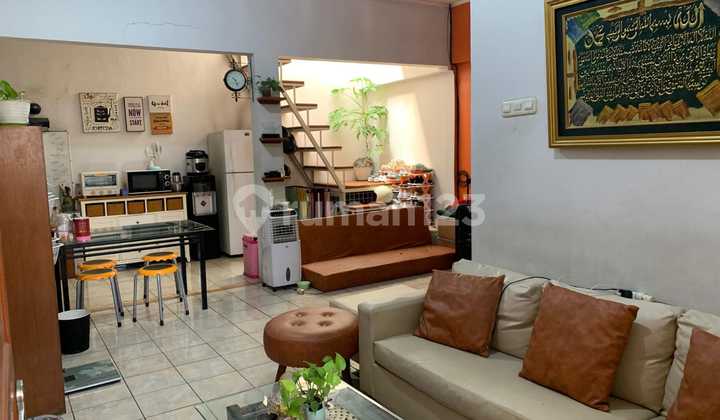2-Story House with a Peaceful Environment in Margahayu Raya