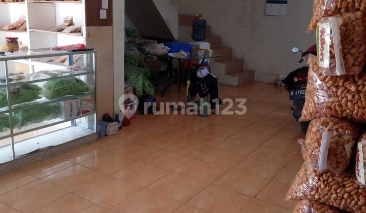 For Rent: Move-In Ready House on Main Road, Taman Rahayu.