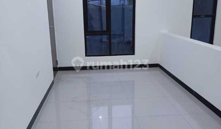 Sewa Rumah Minimalis Siap Huni di Taman Kopo Indah TKI 5