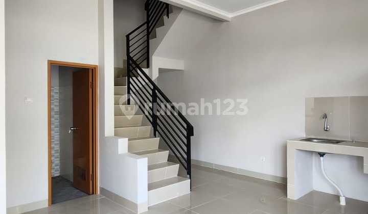 New House in Taman Kopo Ketapang Bandung