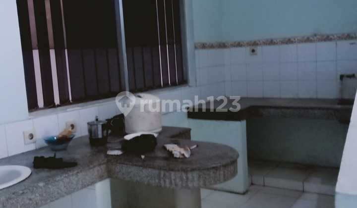 For Sale: Ready-to-Occupy Shop House in Singgasana Bandung