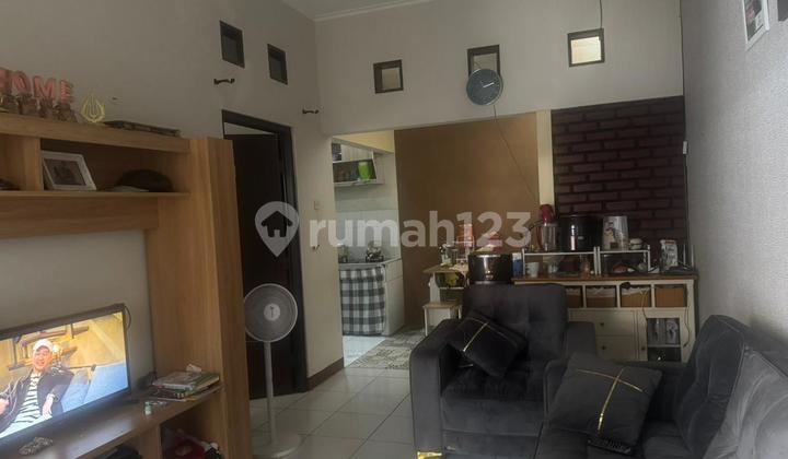 Dijual Rumah Siap Huni di Taman Kopo Ketapang