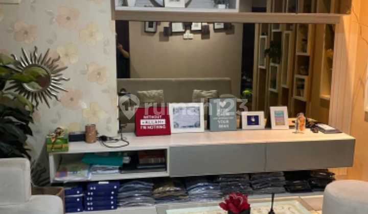 Di Jual Rumah Siap Huni 2 Lantai, Holis Regency