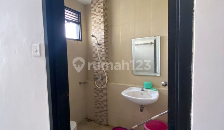 Dijual Rumah 2 Lantai Depan Taman di Grand Sharon 2