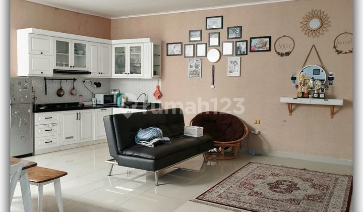 Dijual Rumah Siap Huni di Taman Kopo Ketapang