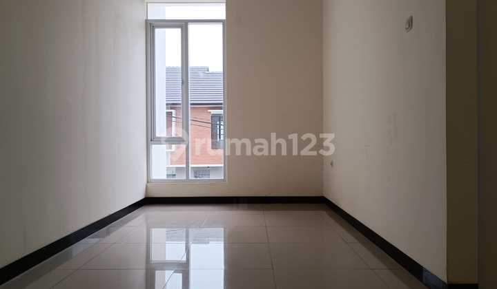 Disewakan Rumah Minimalis 2 Lantai di Taman Kopo Indah 5, Sherwood 2