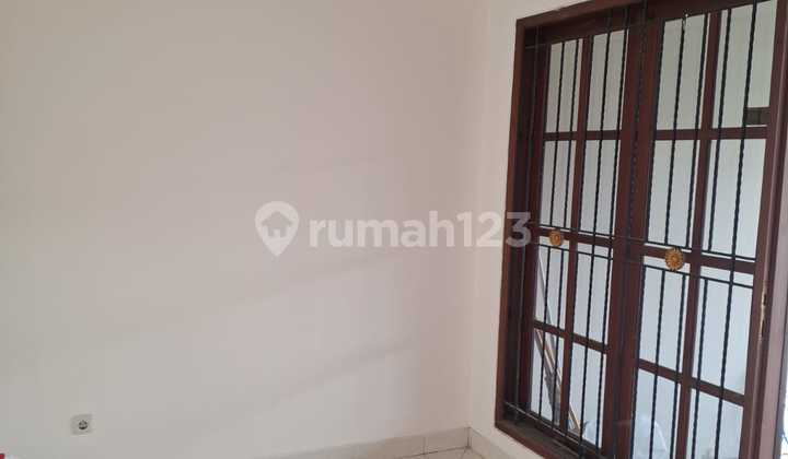 For Sale Nice Ready-to-Live-In House Taman Kopo Indah TKI 3