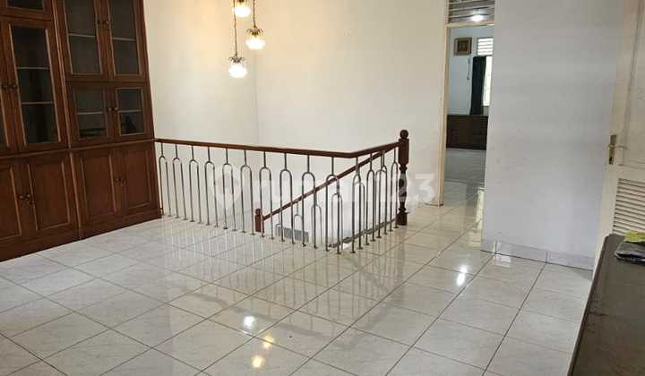 Dijual Rumah 2 Lantai Dalam Komplek Lebak Bulus Bona Indah Dekat Sekolah Sis, Cikal, Al Izhar Lokasi Strategis