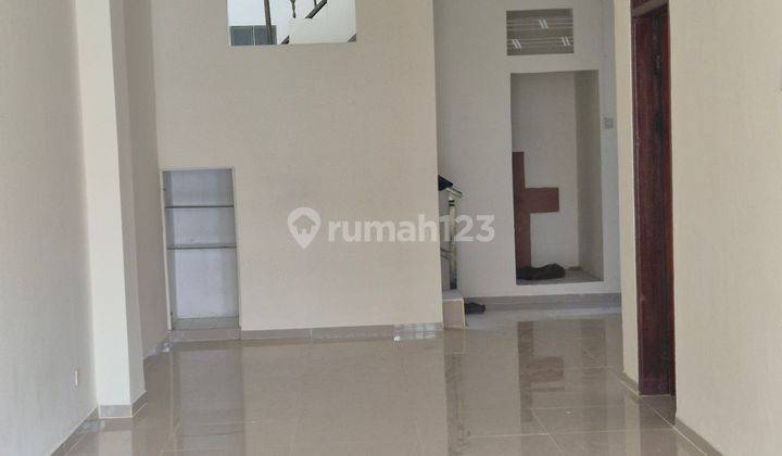 Disewa Rumah 2 Lantai Taman Bona Indah Siap Huni Baru Renovasi Jalan Lebar Dekat Mrt, Sekolah Cikal, Al Izhar, Singapore School Bagus 2