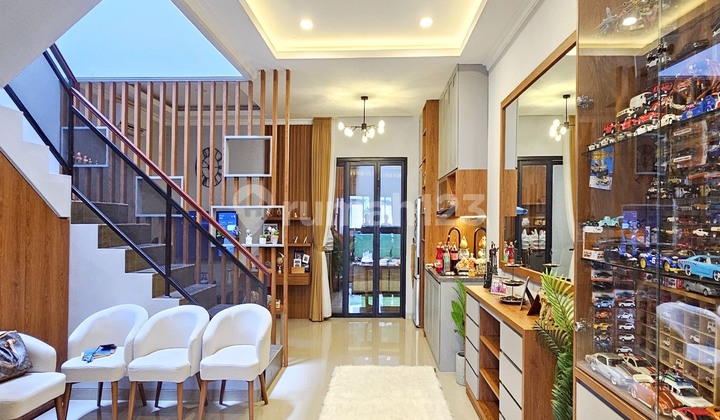 Dijual Rumah Baru Furnished di Jalan pondok pinang mas 3, Pondok Indah 3 Lantai SHM - Sertifikat Hak Milik Dijual Rumah Baru Furnished di Jalan pondok pinang mas 3, Pondok Indah 3 Lantai SHM - Sertifikat Hak Milik