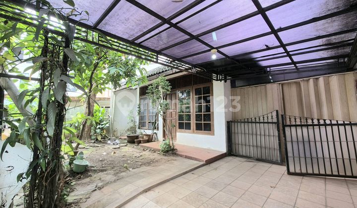 Dijual Rumah Hitung Tanah Lokasi Startegis Dekat Stasiun Mrt Shm di Lebak Bulus