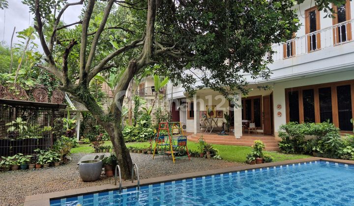 Dijual Rumah Kenanga Ampera Classic Asri Siap Huni Lokasi Strategis Ada Kolam Renang 2 Lantai Siap Huni Bagus 2