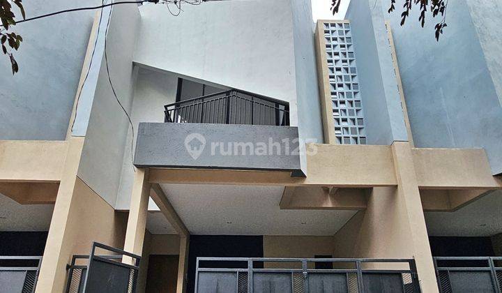 Dijual Rumah Baru Bintaro Sektor 9 Siap Pakai Unfurnished SHM - Sertifikat Hak Milik SHM - Sertifikat Hak Milik Unfurnished di Jalan mertilang, Sektor 9-Bintaro 1