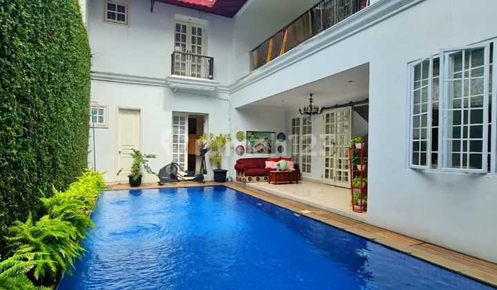 Dijual Rumah 2 Lantai Siap Huni Full Furnish SHM