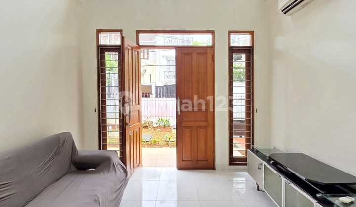 For Rent 2-Story House in Pondok Indah Strategic Location Ready to Occupied Wide Road 2